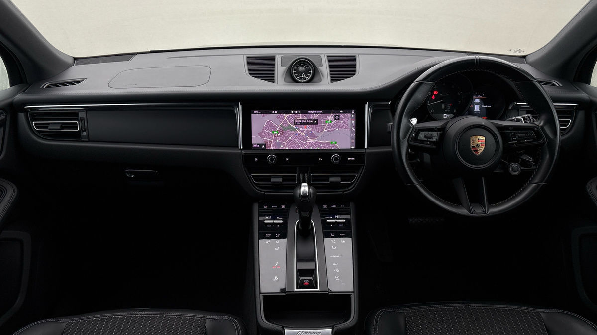 Used Porsche Macan 2023 for sale - 75729954: Photo 12