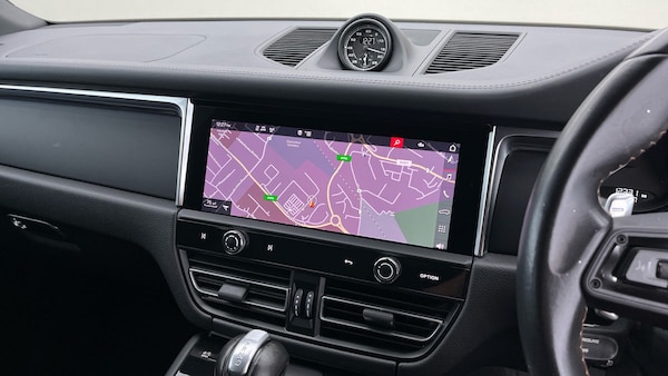 Used Porsche Macan 2023 for sale - 75729954: Photo 17