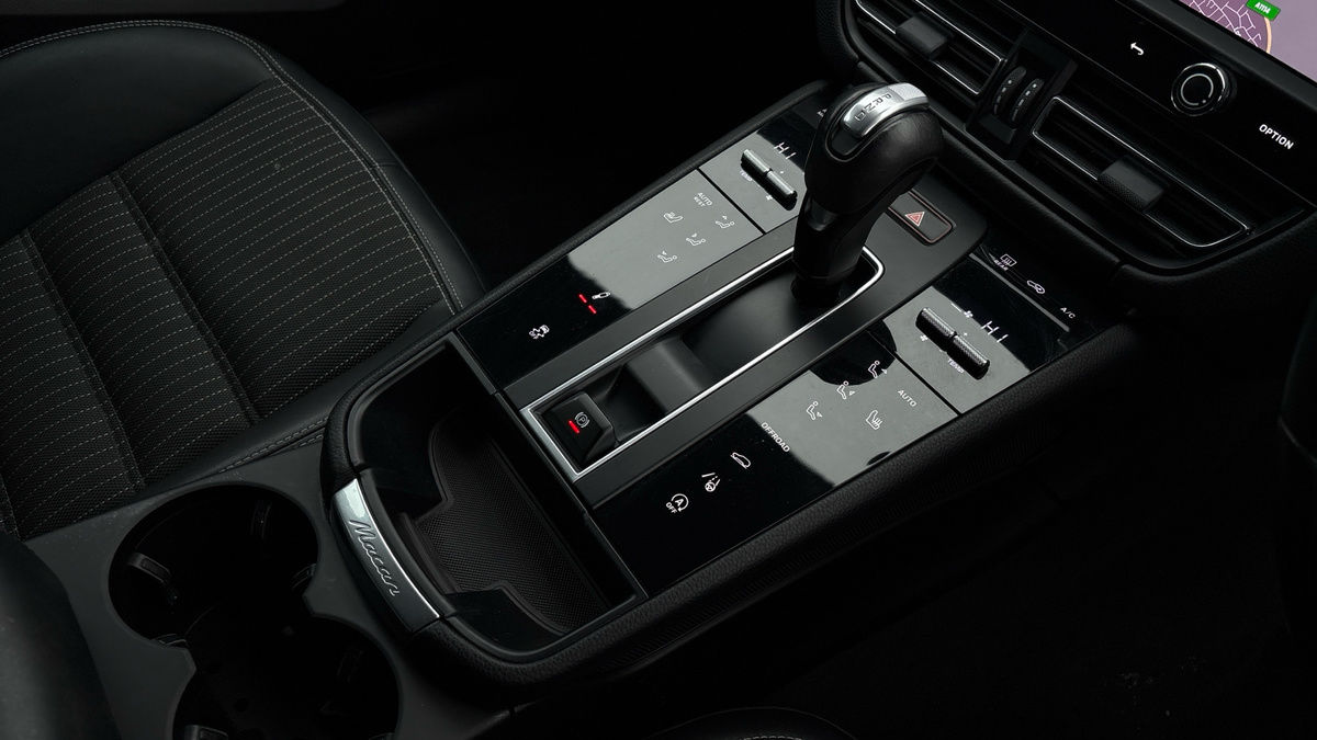 Used Porsche Macan 2023 for sale - 75729954: Photo 18