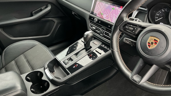 Used Porsche Macan 2023 for sale - 75729954: Photo 18