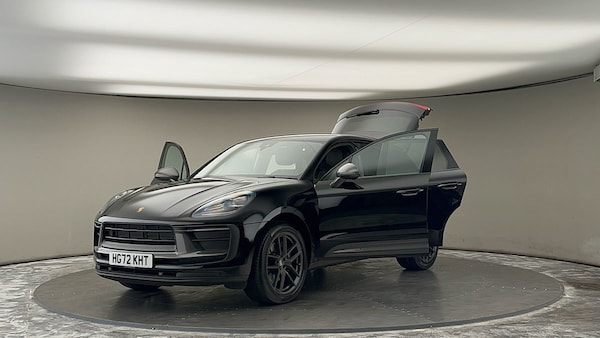 Used Porsche Macan 2023 for sale - 75729954: Photo 51