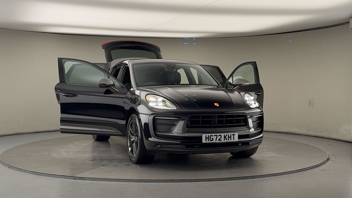 Used Porsche Macan 2023 for sale - 75729954: Photo 53