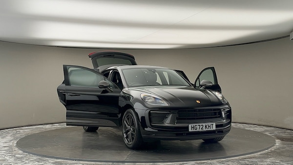 Used Porsche Macan 2023 for sale - 75729954: Photo 54