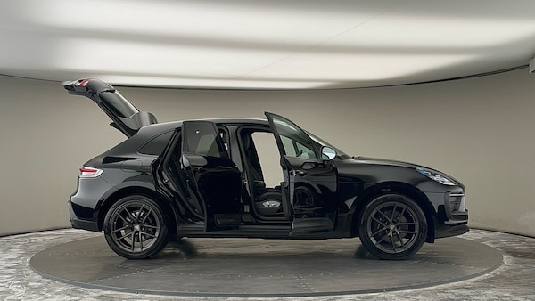 Used Porsche Macan 2023 for sale - 75729954: Photo 57