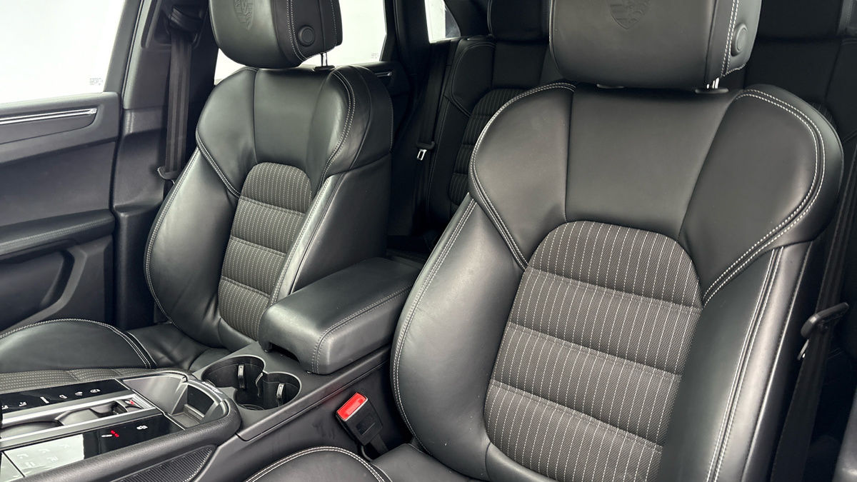 Used Porsche Macan 2023 for sale - 75729954: Photo 7