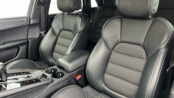 Used Porsche Macan 2023 for sale - 75729954: Photo 7