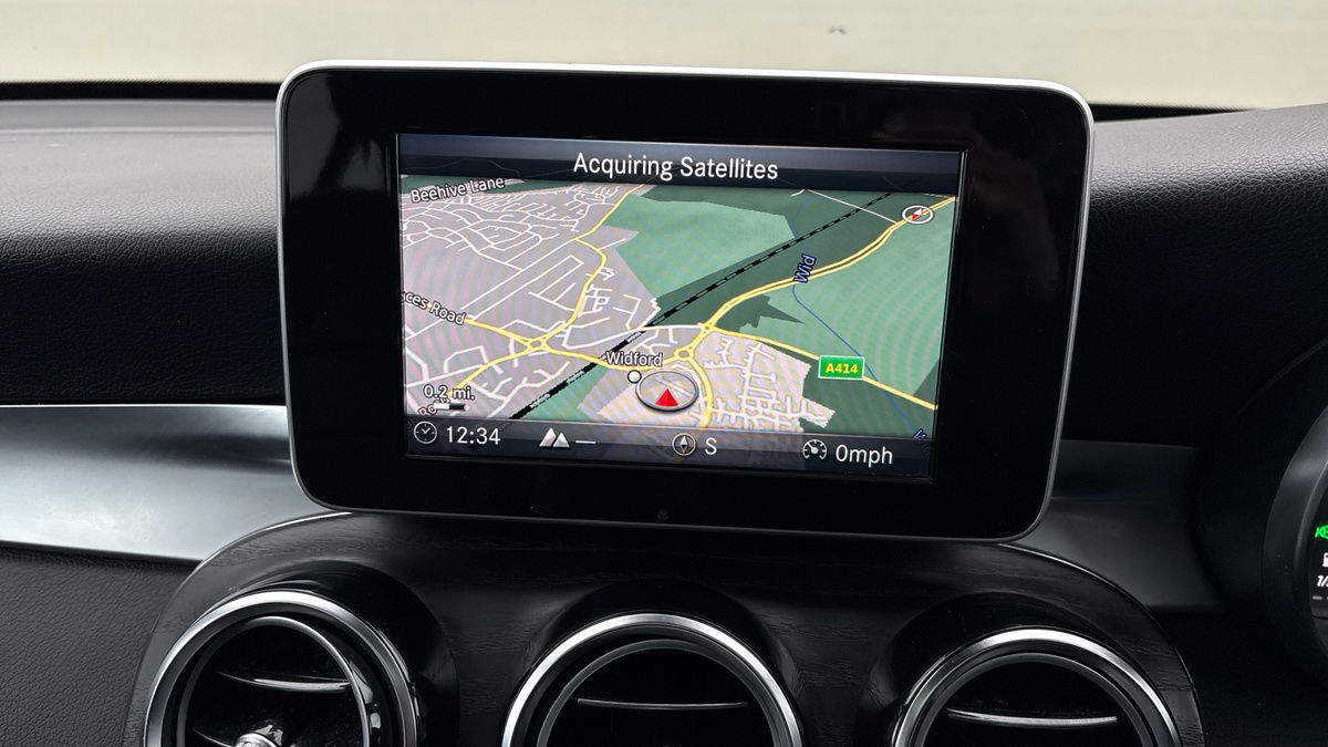 Used Mercedes-Benz GLC 2018 for sale - 77521807: Photo 17