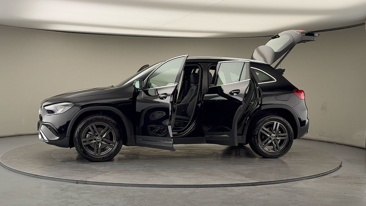 Used Mercedes-Benz GLA 2025 for sale - 77655938: Photo 47