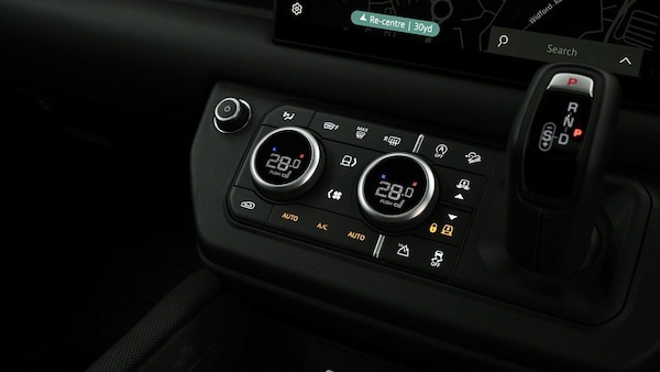 Used Land Rover Defender 110 2024 for sale - 76163827: Photo 12