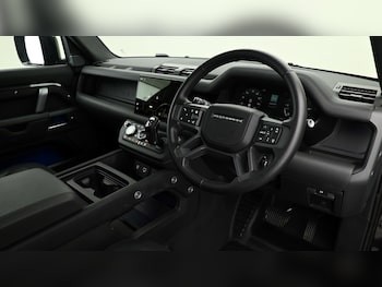 Used Land Rover Defender 110 2024 for sale - 76163827: Photo