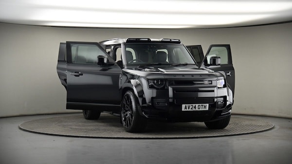 Used Land Rover Defender 110 2024 for sale - 76163827: Photo 46