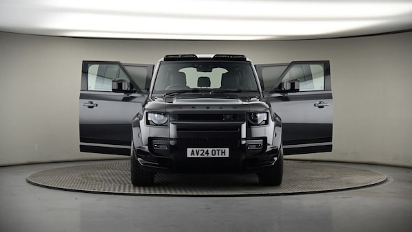 Used Land Rover Defender 110 2024 for sale - 76163827: Photo 47