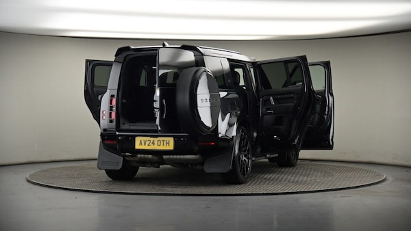 Used Land Rover Defender 110 2024 for sale - 76163827: Photo 55