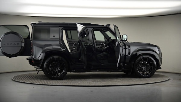 Used Land Rover Defender 110 2024 for sale - 76163827: Photo 58