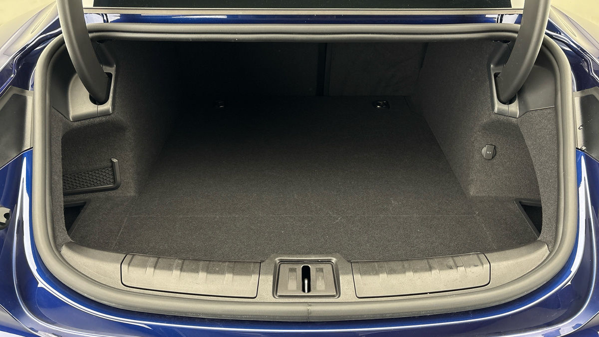 Used Porsche Taycan 2023 for sale - 75704599: Photo 11