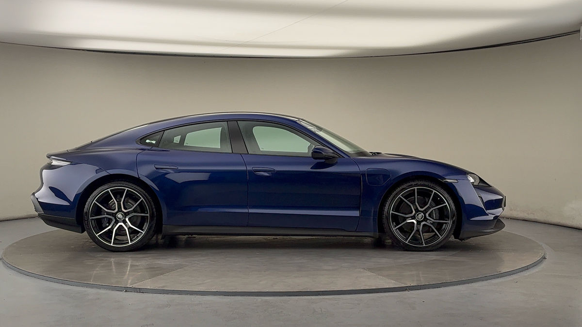 Used Porsche Taycan 2023 for sale - 75704599: Photo 16