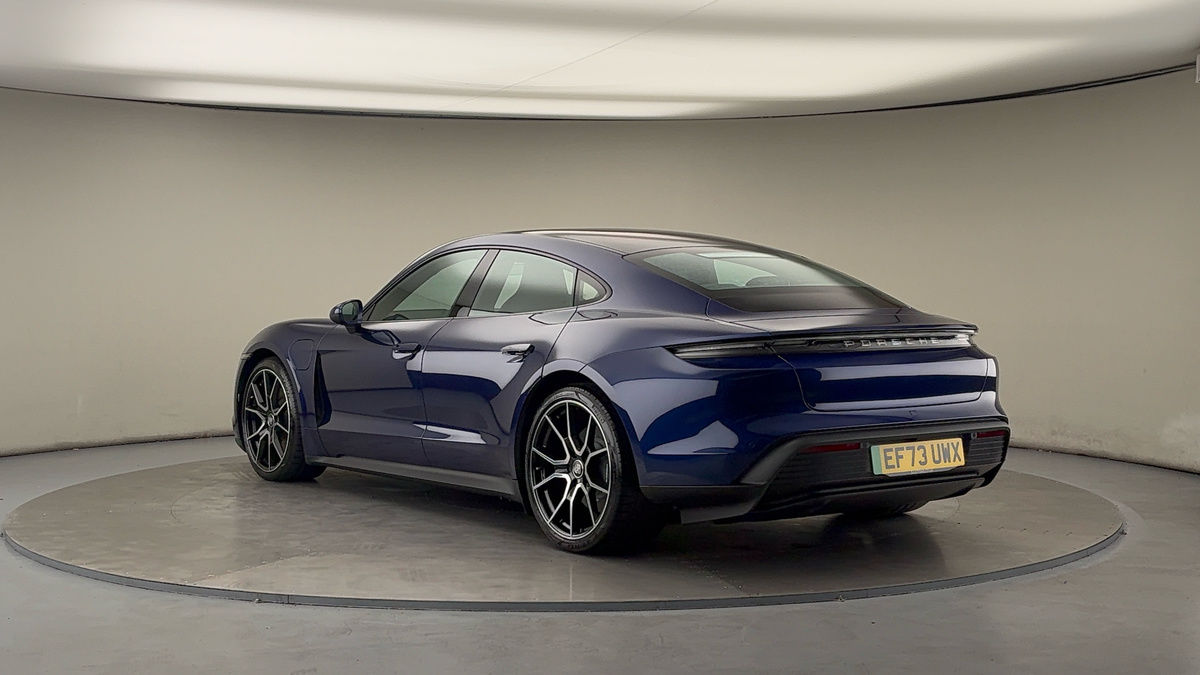 Used Porsche Taycan 2023 for sale - 75704599: Photo 2