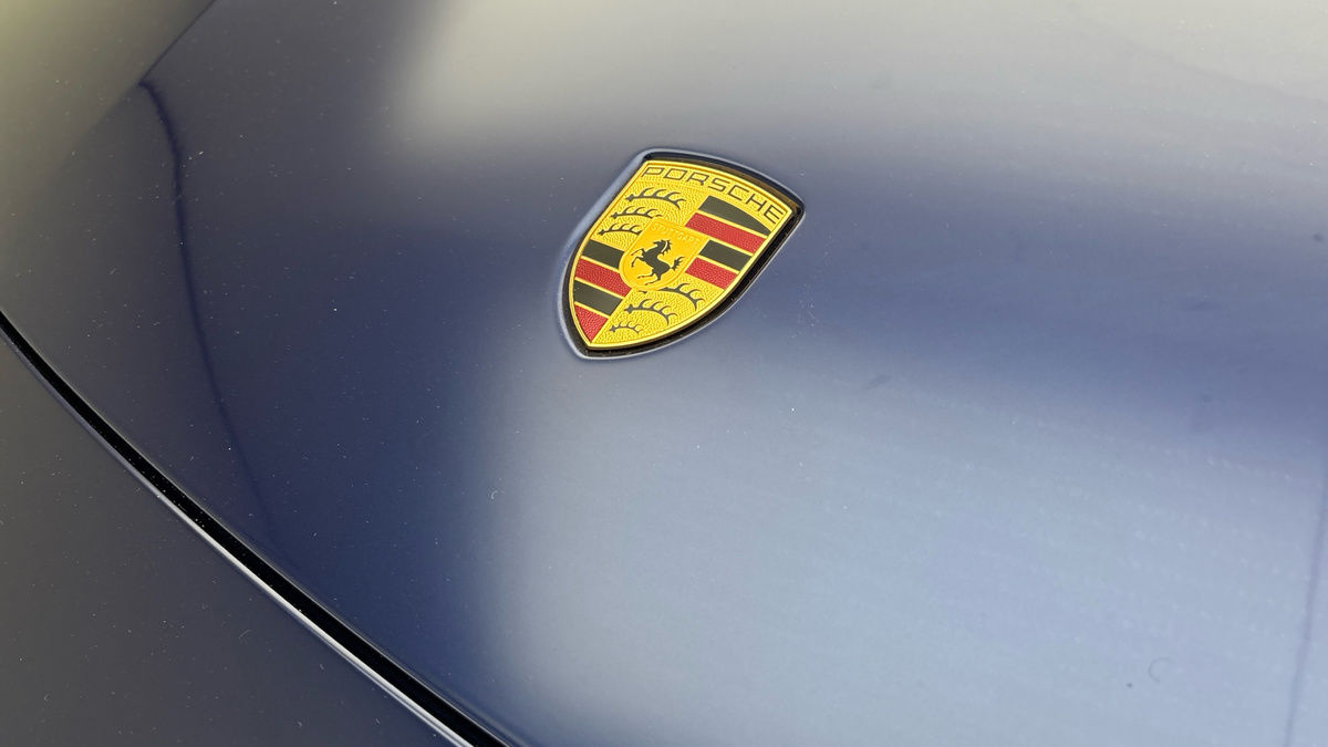 Used Porsche Taycan 2023 for sale - 75704599: Photo 24