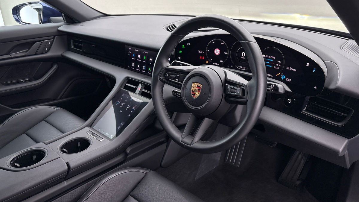 Used Porsche Taycan 2023 for sale - 75704599: Photo 5