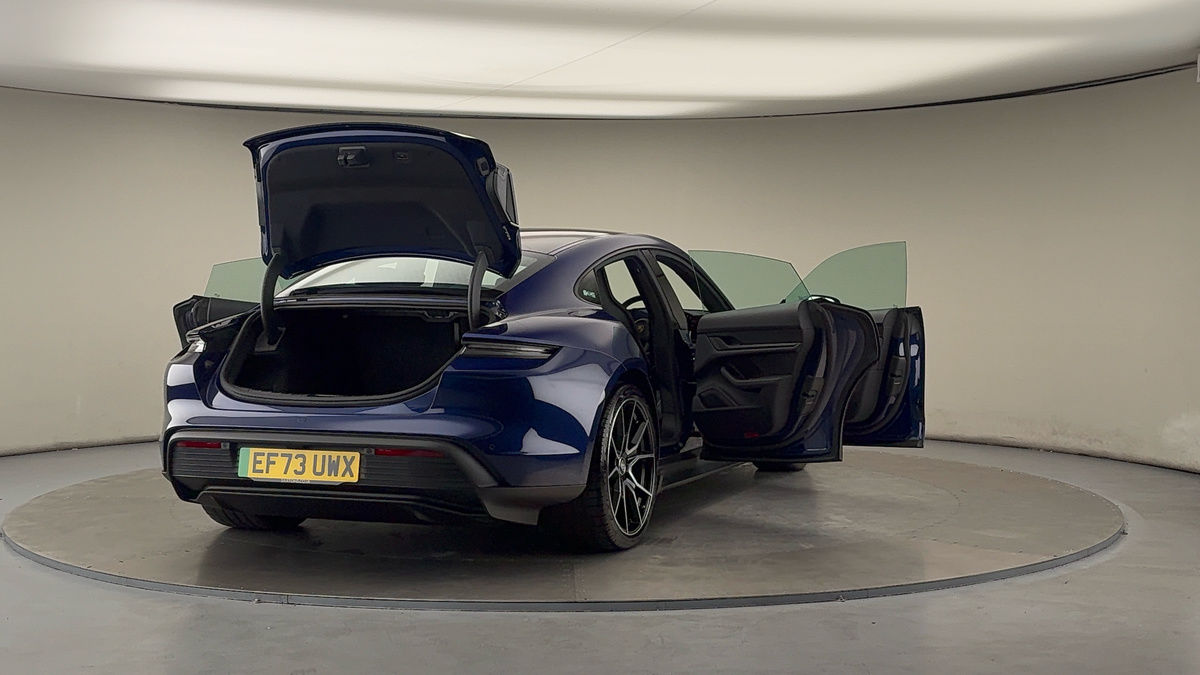 Used Porsche Taycan 2023 for sale - 75704599: Photo 59