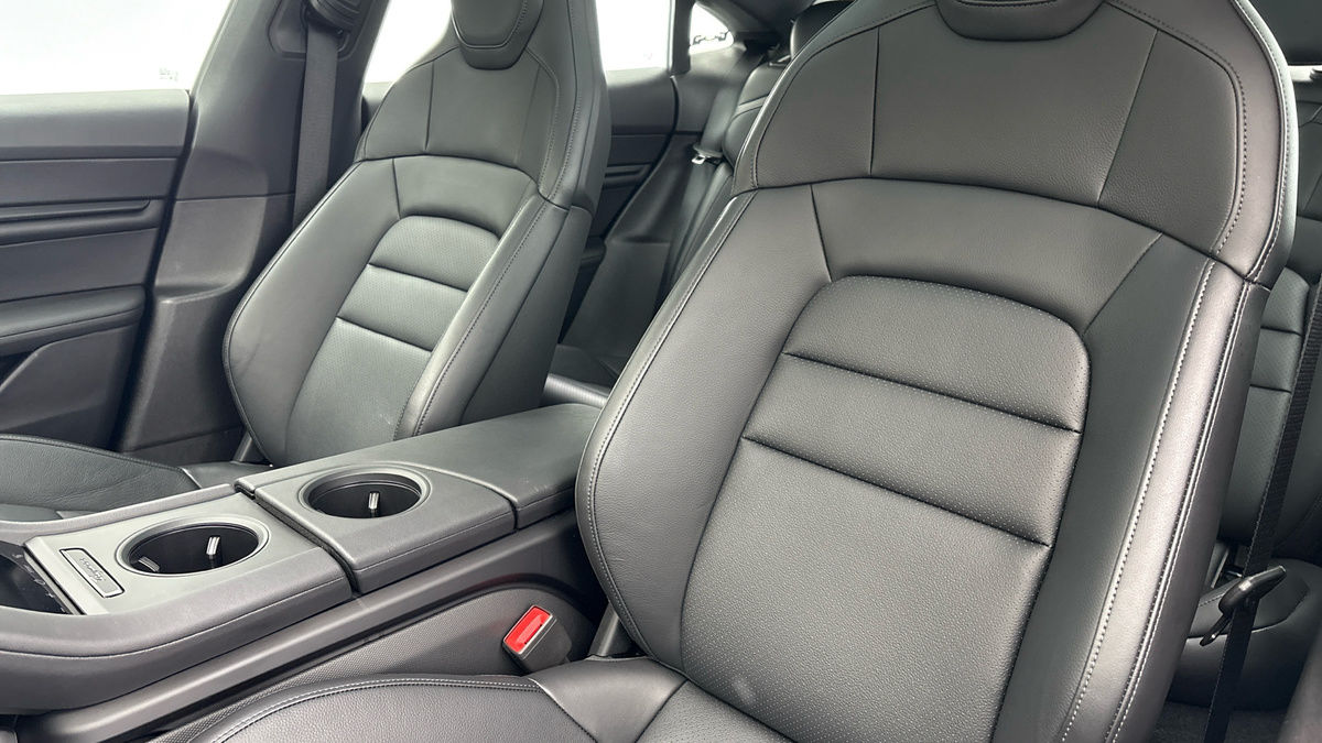 Used Porsche Taycan 2023 for sale - 75704599: Photo 7