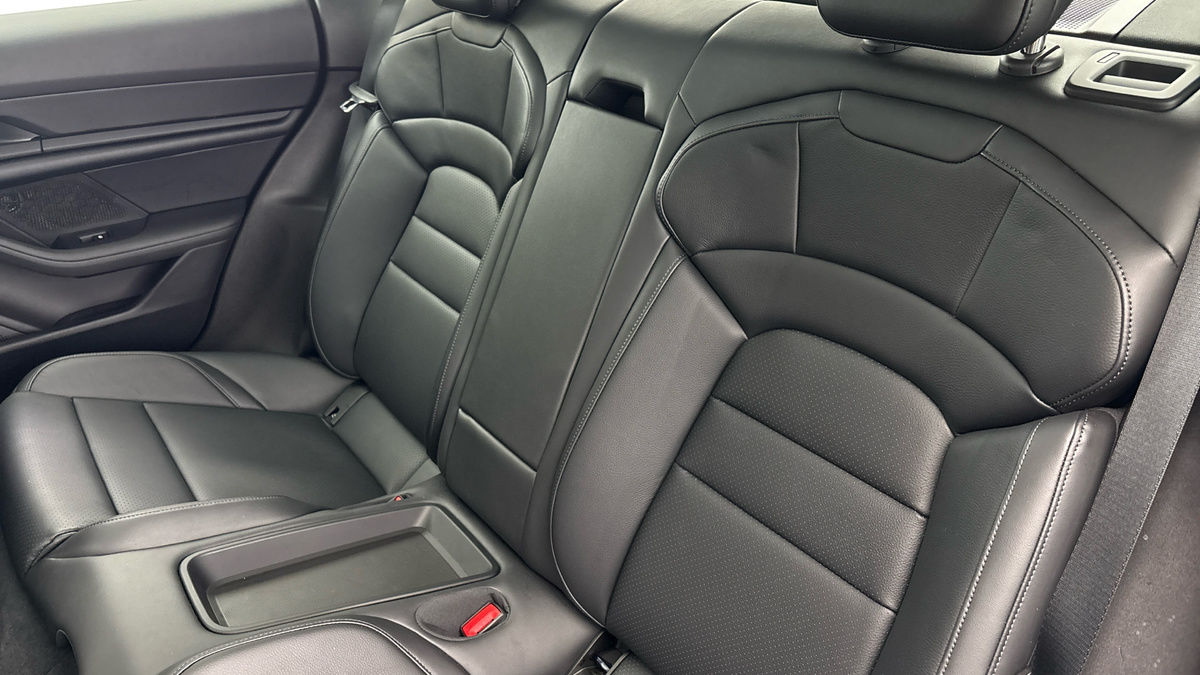 Used Porsche Taycan 2023 for sale - 75704599: Photo 8