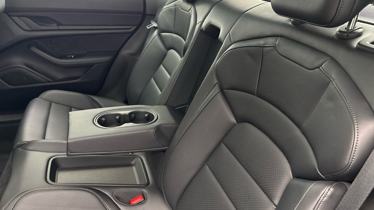 Used Porsche Taycan 2023 for sale - 75704599: Photo 9