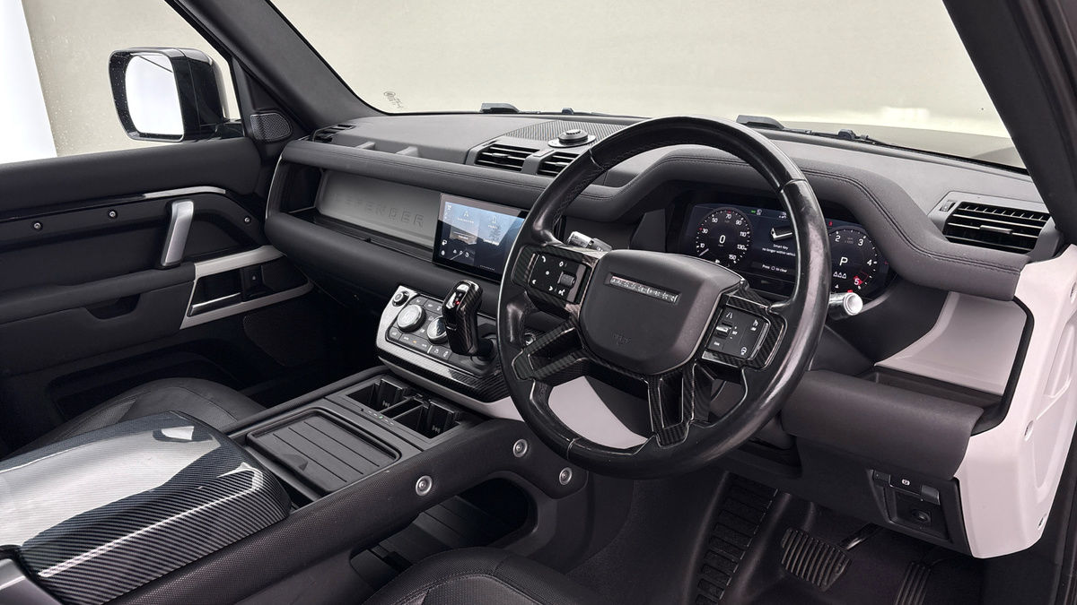 Used Land Rover Defender 90 2021 for sale - 77089587: Photo 5
