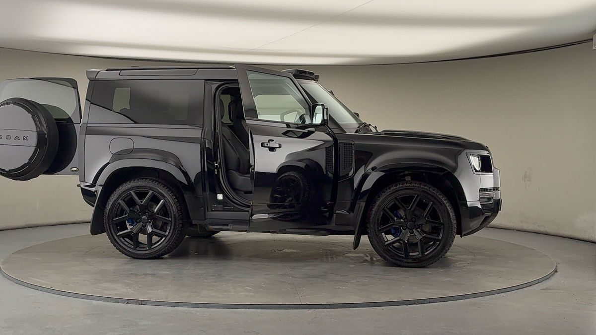 Used Land Rover Defender 90 2021 for sale - 77089587: Photo 59