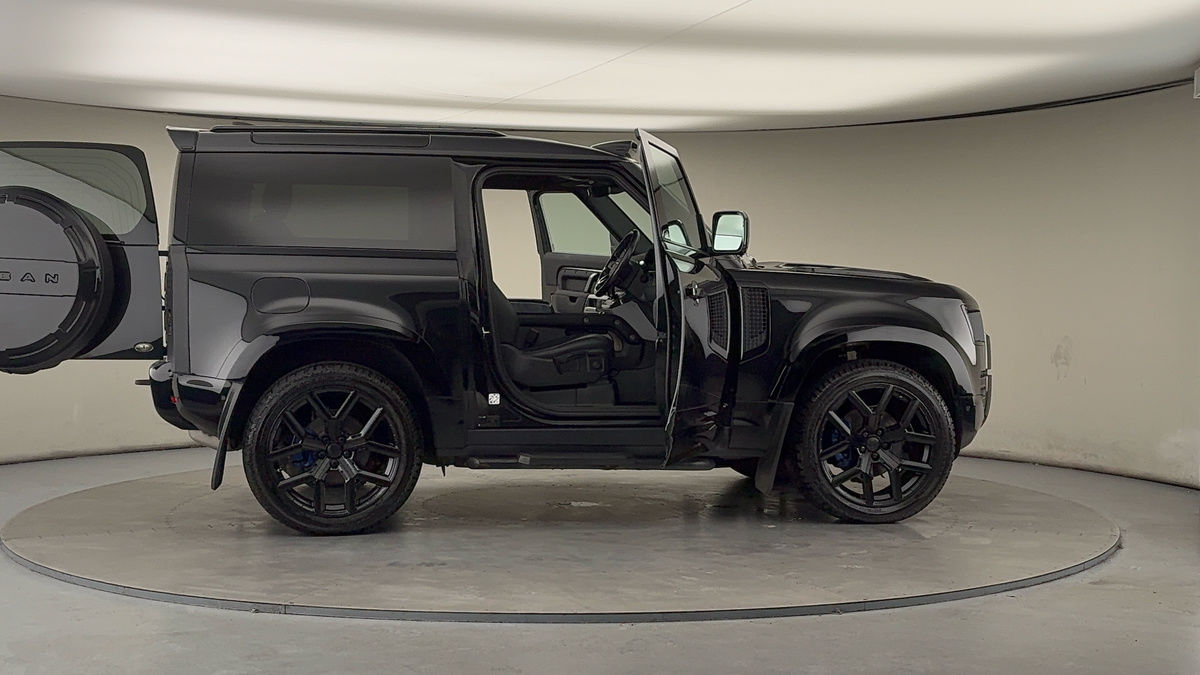 Used Land Rover Defender 90 2021 for sale - 77089587: Photo 60