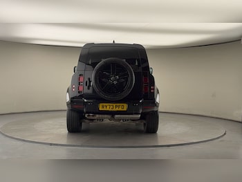 Used Land Rover Defender 2024 for sale - 78638442: Photo