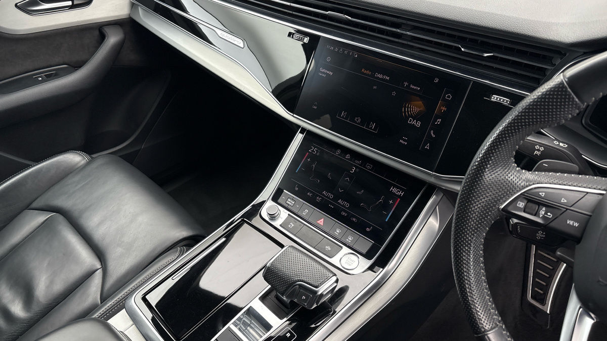 Used Audi Q7 2020 for sale - 77600590: Photo 36