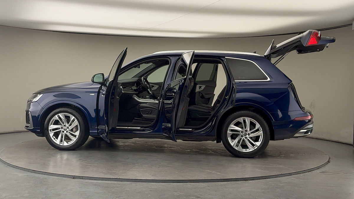 Used Audi Q7 2020 for sale - 77600590: Photo 89