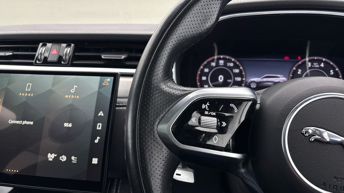 Used Jaguar F-Pace 2021 for sale - 77342436: Photo 25