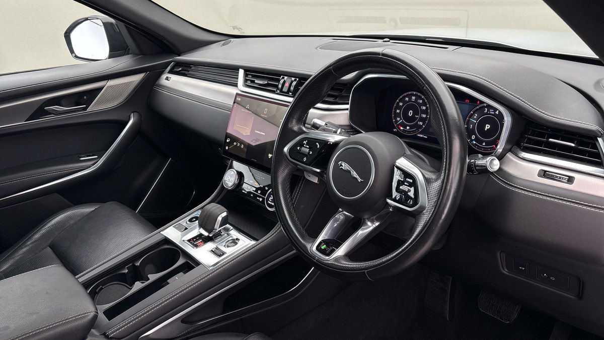 Used Jaguar F-Pace 2021 for sale - 77342436: Photo 9