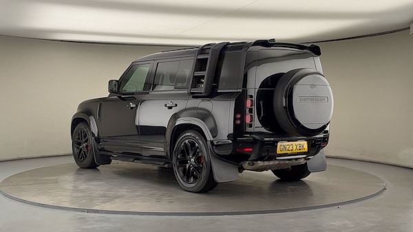 Used Land Rover Defender 110 2023 for sale - 76280837: Photo 2