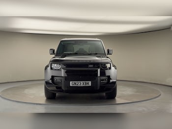 Used Land Rover Defender 110 2023 for sale - 76280837: Photo