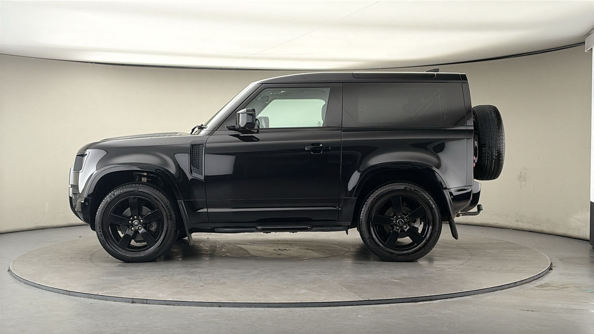 Used Land Rover Defender 2024 for sale - 77880799: Photo 15