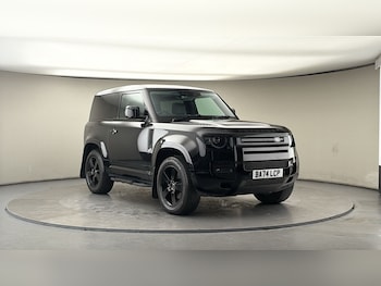 Used Land Rover Defender 90 2024 for sale - 77880799: Photo