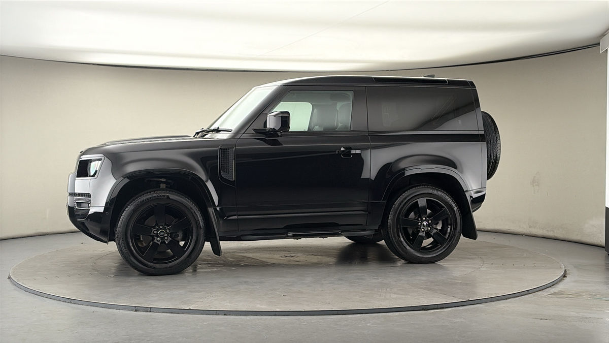 Used Land Rover Defender 2024 for sale - 77880799: Photo 28