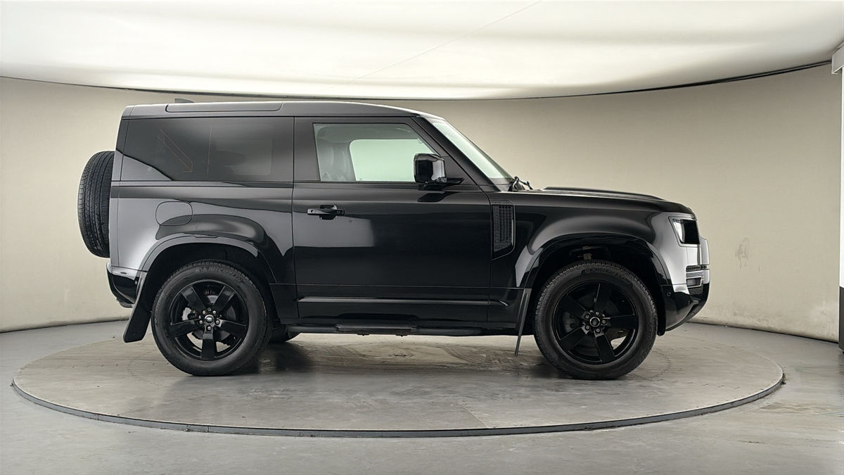 Used Land Rover Defender 2024 for sale - 77880799: Photo 36