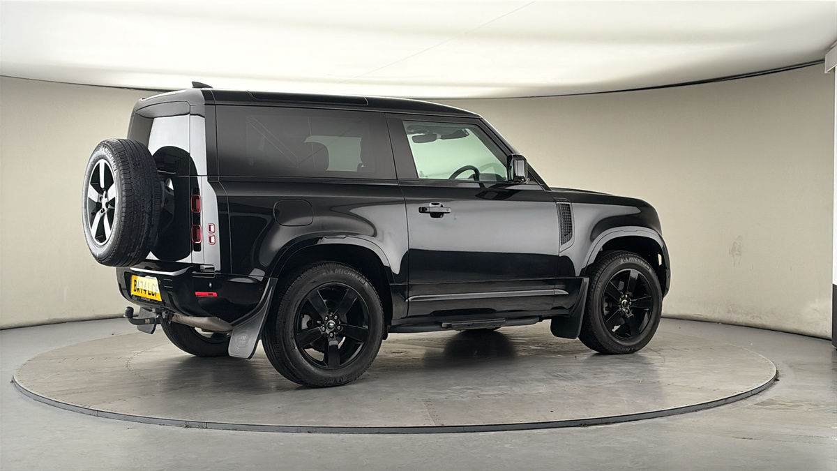 Used Land Rover Defender 2024 for sale - 77880799: Photo 38