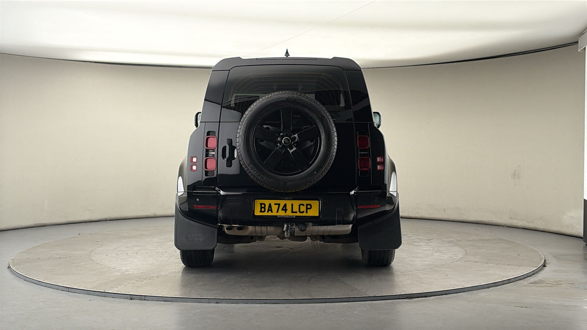 Used Land Rover Defender 2024 for sale - 77880799: Photo 4