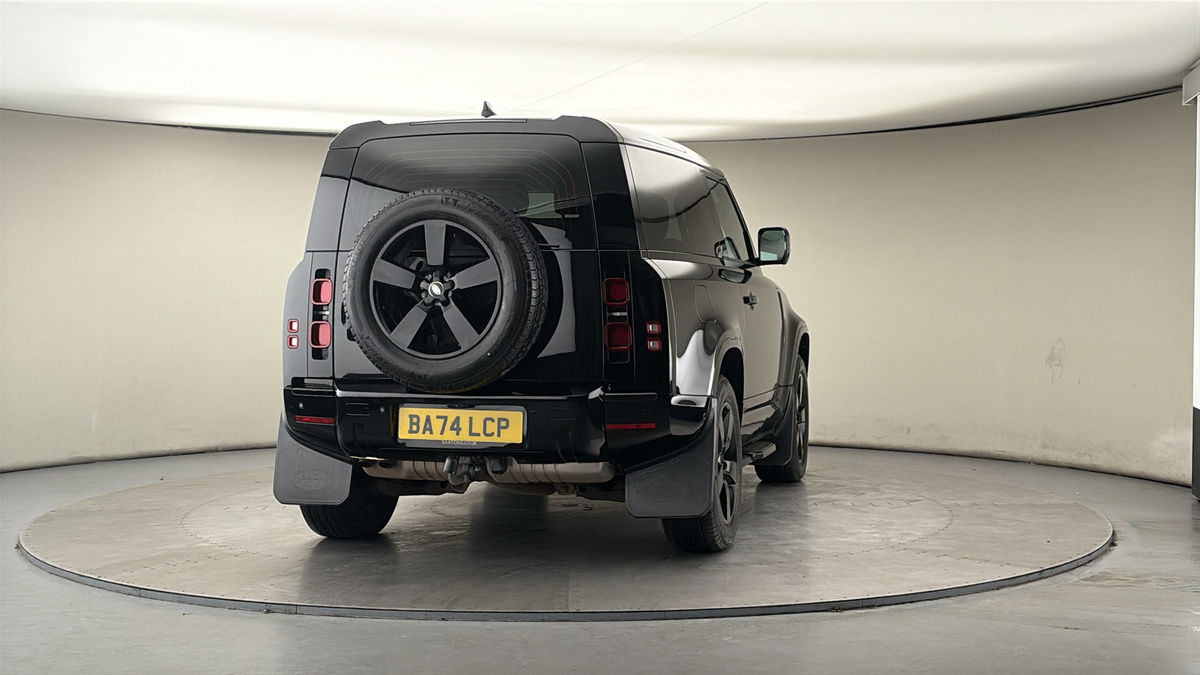 Used Land Rover Defender 2024 for sale - 77880799: Photo 40