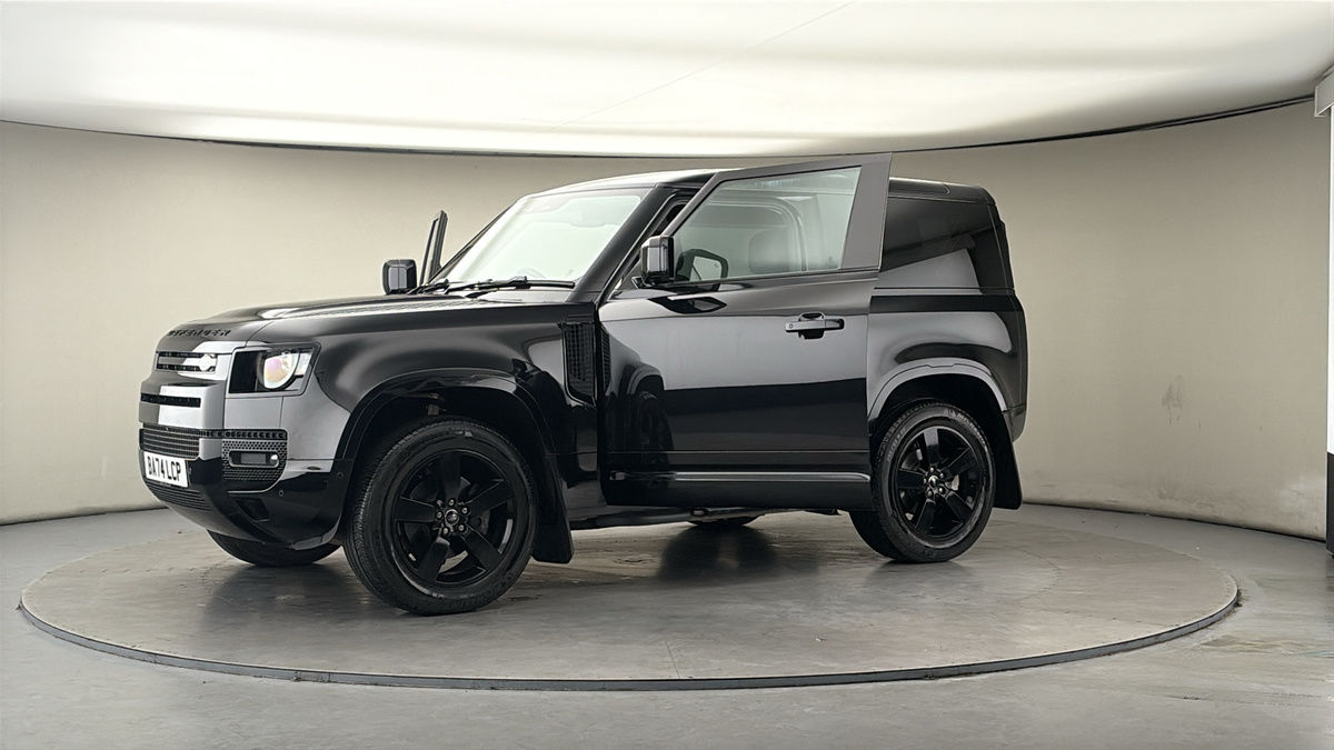 Used Land Rover Defender 2024 for sale - 77880799: Photo 48