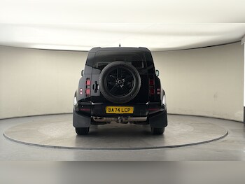 Used Land Rover Defender 90 2024 for sale - 77880799: Photo