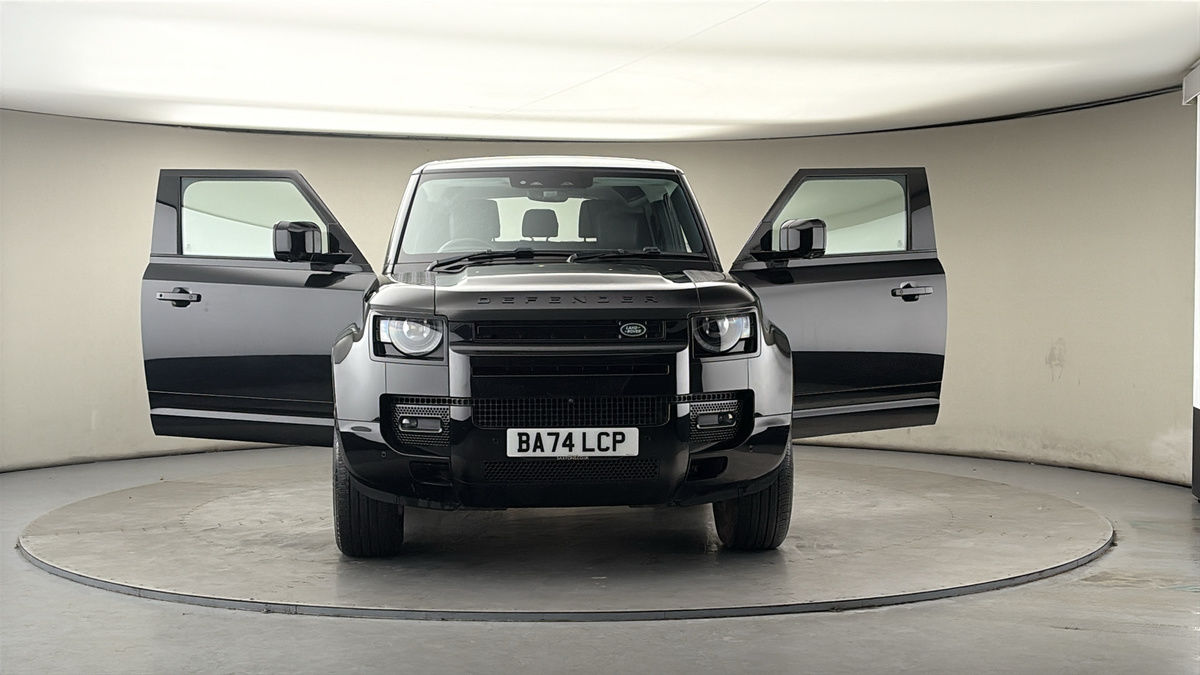 Used Land Rover Defender 2024 for sale - 77880799: Photo 51