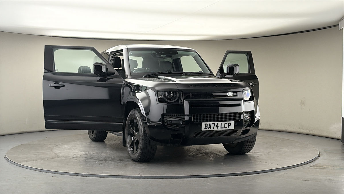 Used Land Rover Defender 2024 for sale - 77880799: Photo 52