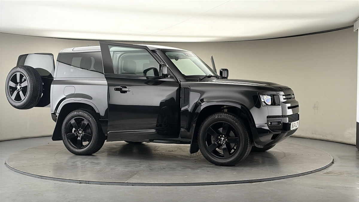 Used Land Rover Defender 2024 for sale - 77880799: Photo 54