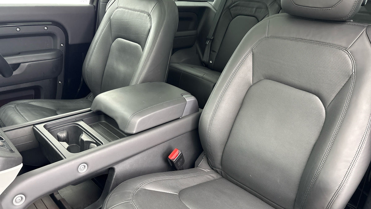 Used Land Rover Defender 2024 for sale - 77880799: Photo 7